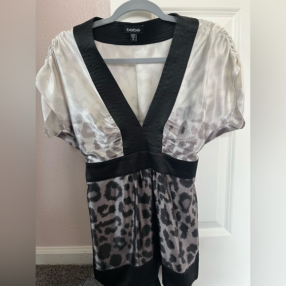 bebe Tops - Bebe XS animal print top
